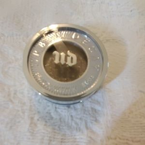 URBAN DECAY Moondust Eyeshadow in shade Darkforce!